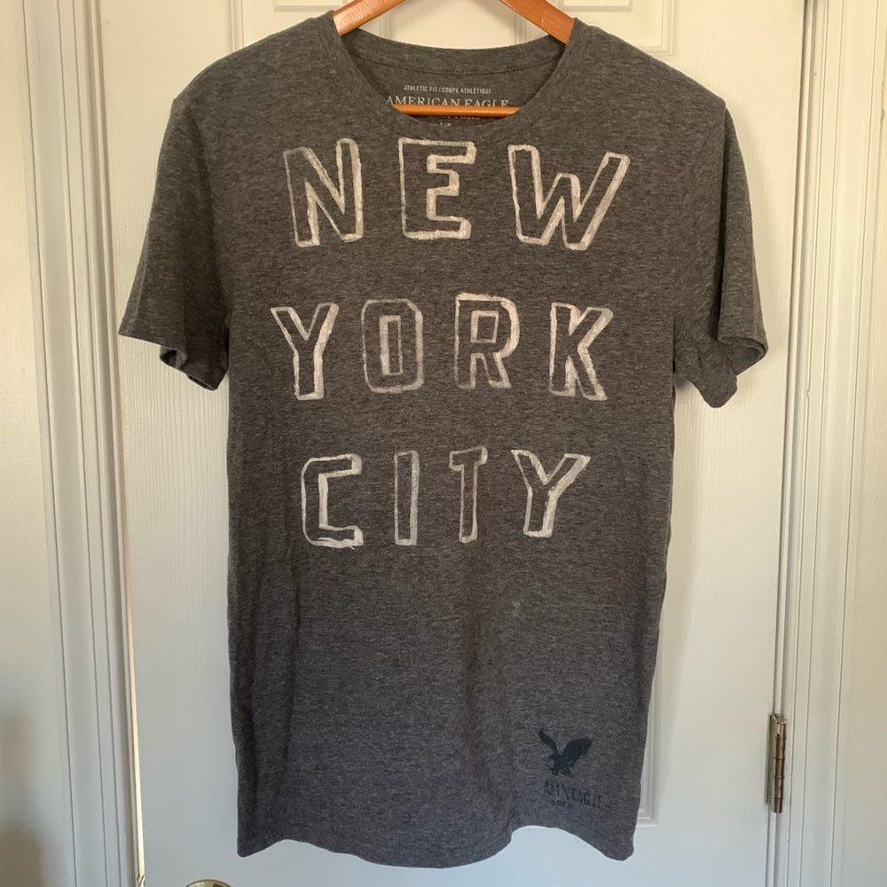 Retro AEO Gray New York City Graffiti Graphic Athletic Tee